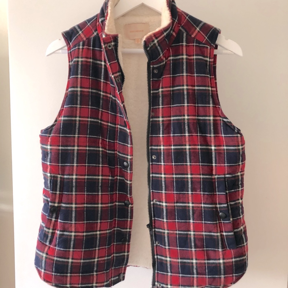 Evereve flannel vest jacket.
